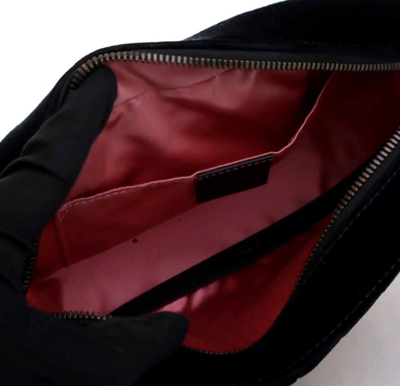 Pre-Owned Gucci Small Velvet Gucci Marmont Bag